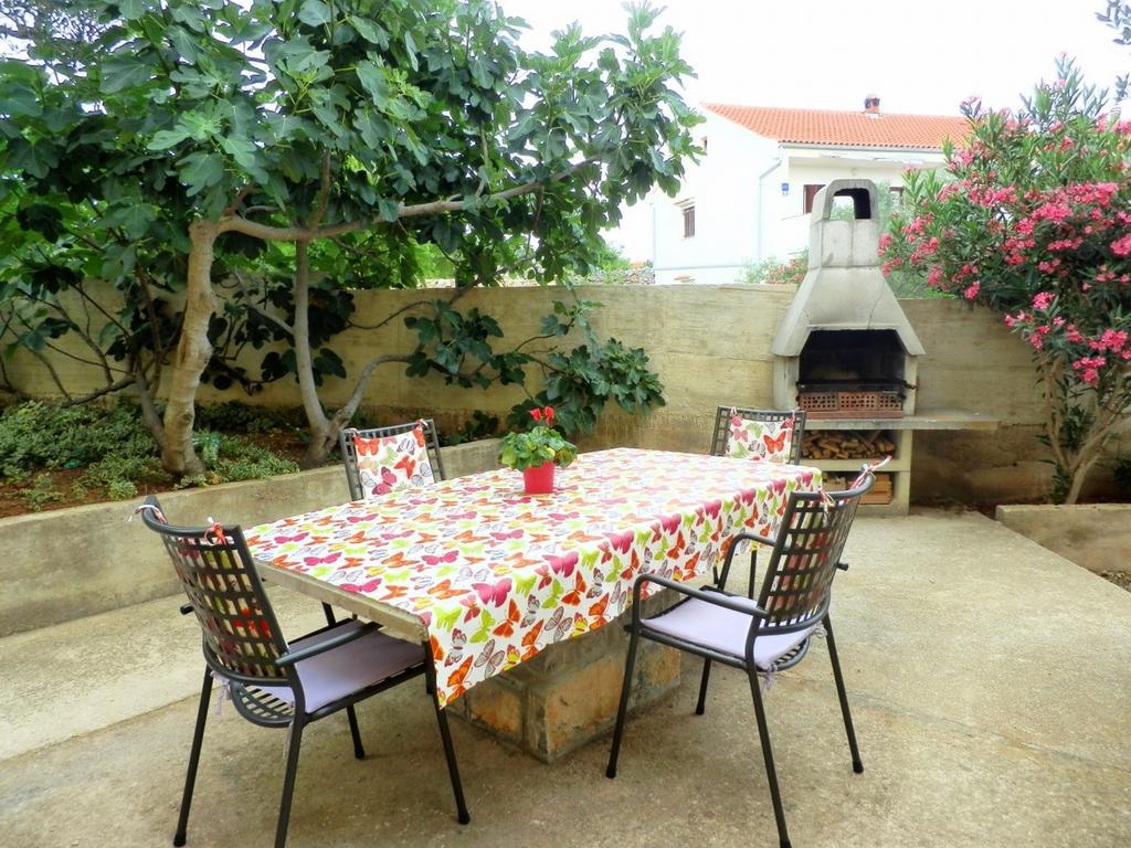 Apartments Ana & Ivan Krk Town Chambre photo